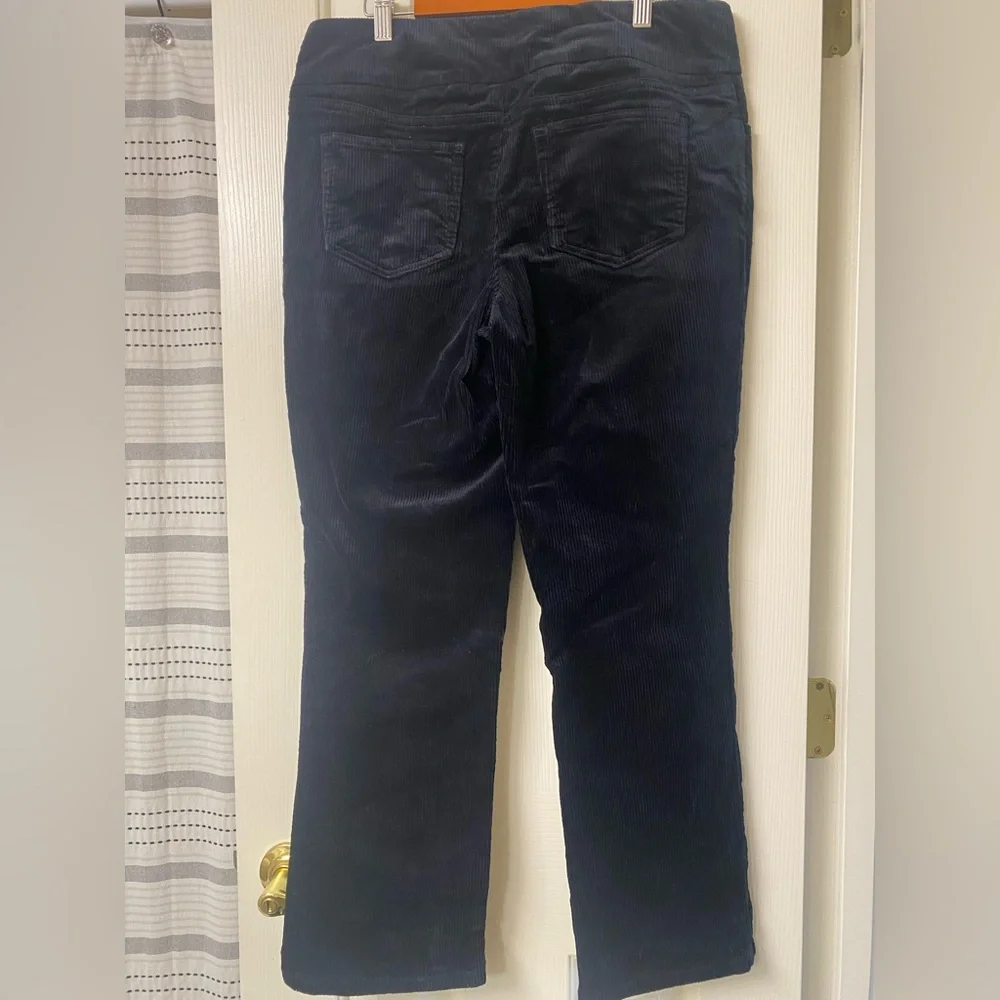 D & CO. Denim + Company Black Corduroy Pull On Pants Size 10P - Picture 10 of 16